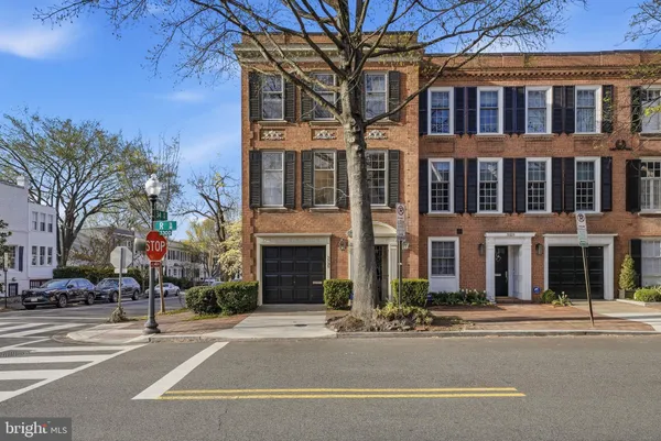 $10,500 | 3327 R Street Northwest, Washington, DC 20007