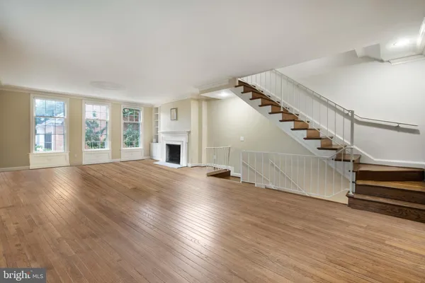 $10,500 | 3327 R Street Northwest, Washington, DC 20007