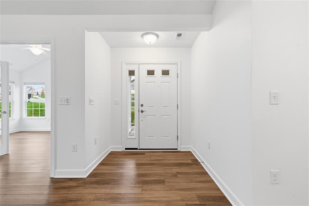 400 Spring Valley Drive Zelienople, PA 16063 - Photo 3 of 40