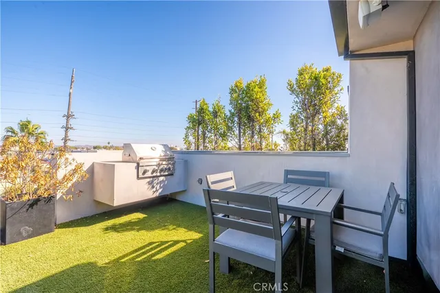 $1,850,000 | 3855 South Centinela Avenue, Los Angeles, CA 90066