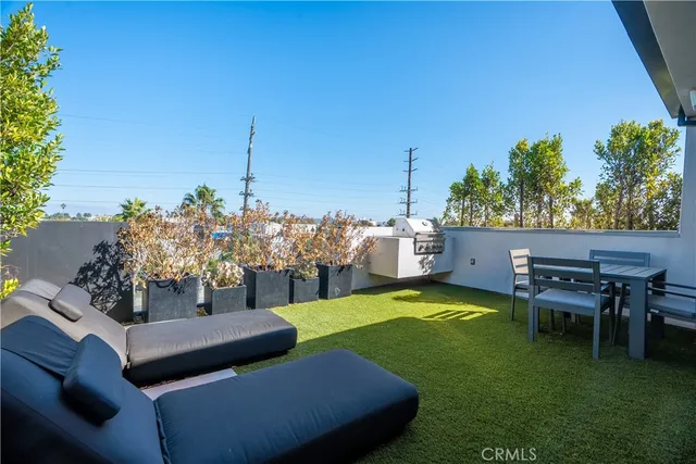 $1,850,000 | 3855 South Centinela Avenue, Los Angeles, CA 90066