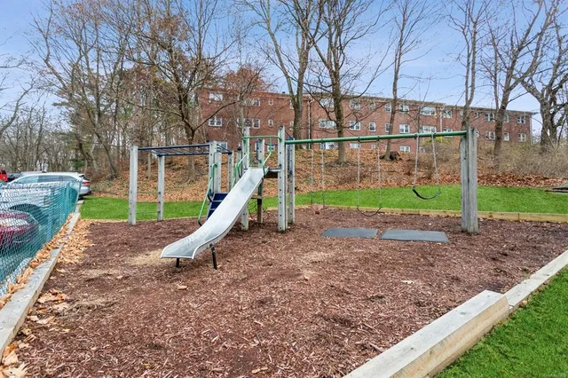 $200,000 | 140 Broadway, Unit B4, Irvington, NY 10533