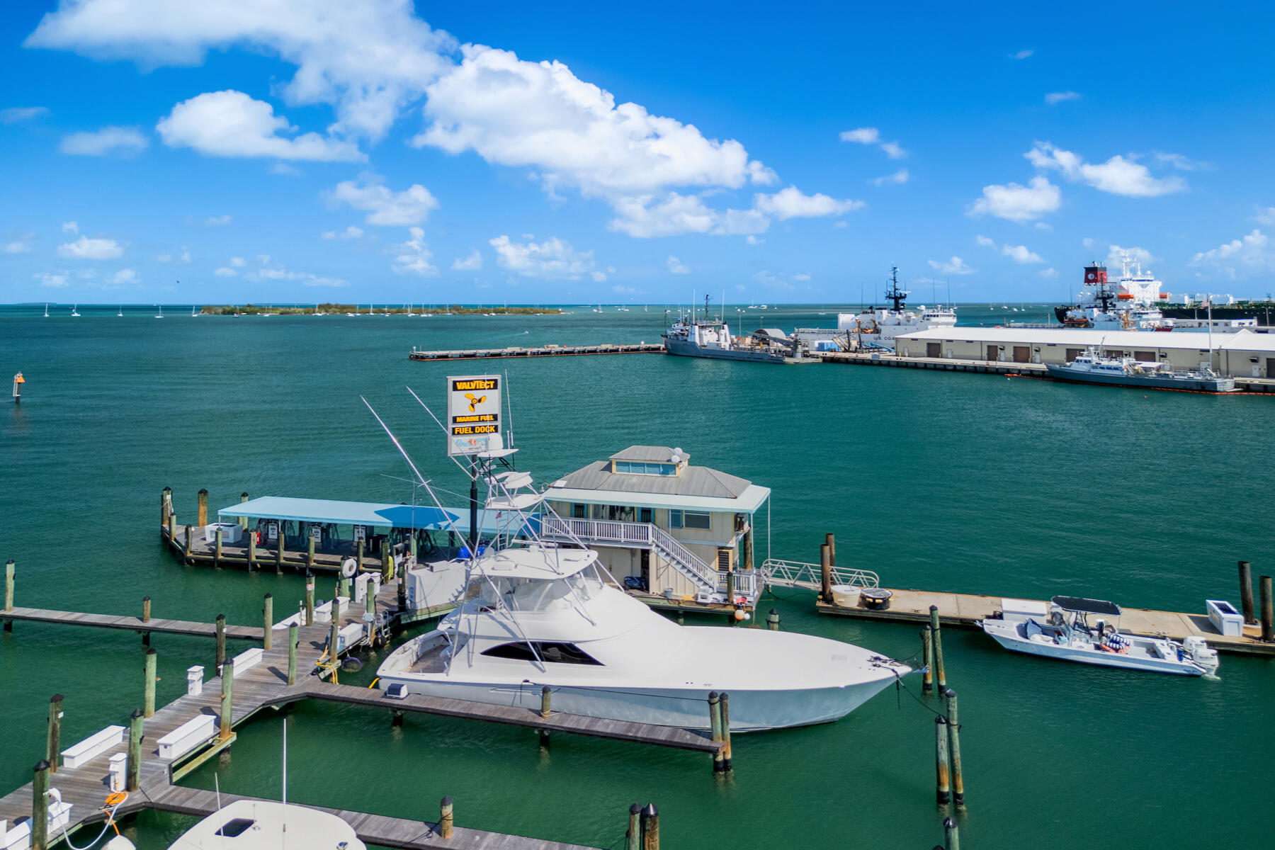951 Caroline Street, Unit 19 Key West, FL 33040 - Photo 22 of 29 951 Caroline St_1oakstudiosdrone_10
