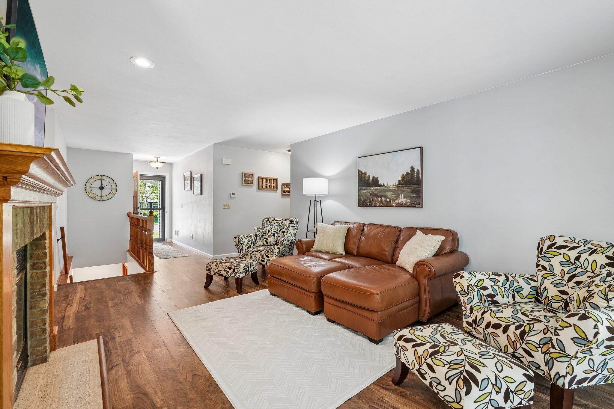 1202 Green Tree Road West Bend, WI 53090 - Photo 4 of 35 Spacious living room