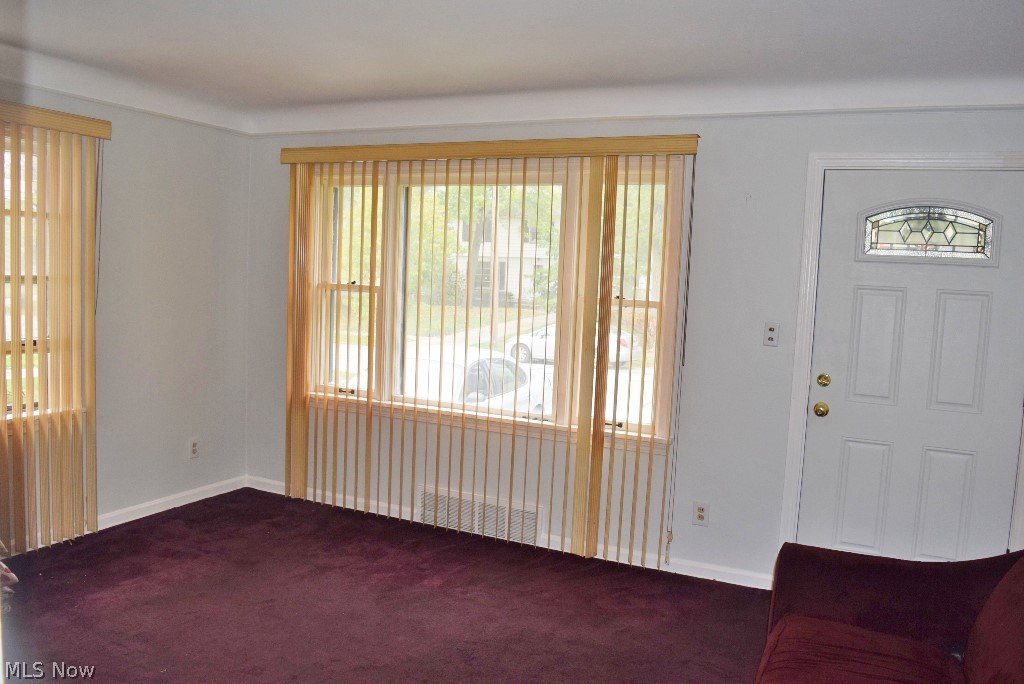 1094 Woodview Road Cleveland, OH 44121 - Photo 6 of 19 Gallery Image 6
