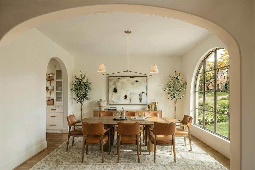 6729 Ravendale Lane Dallas, TX 75214 - Photo 4 of 9