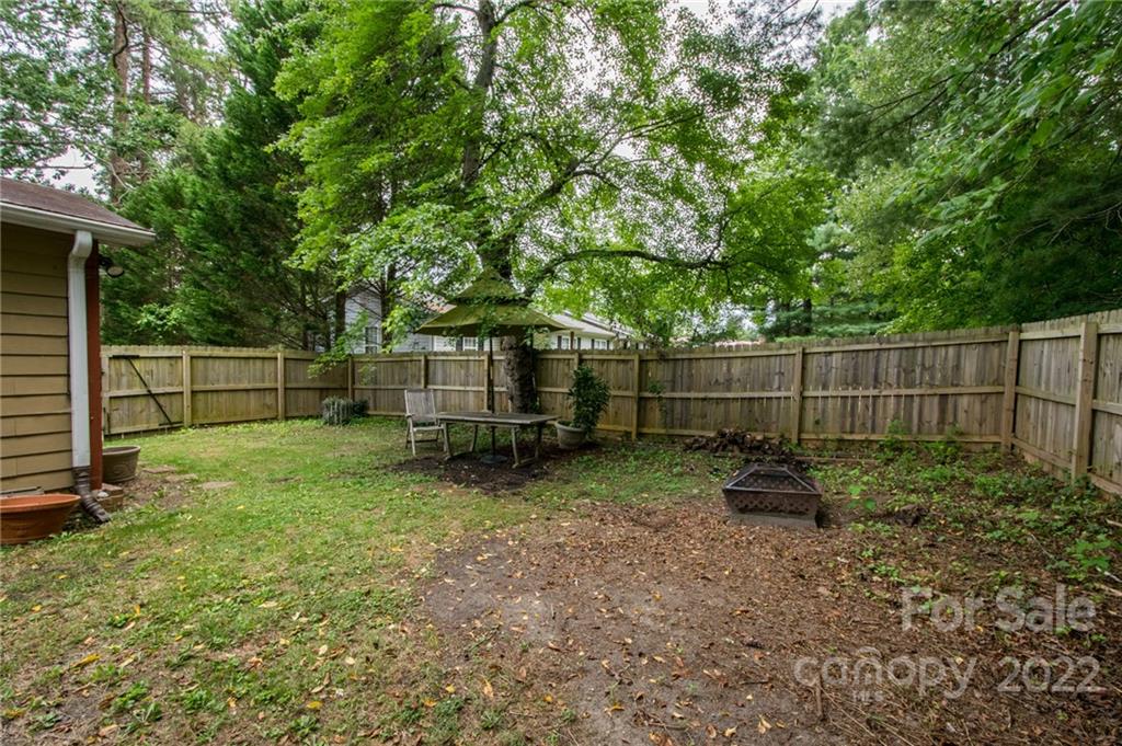 516 Higate Road Hendersonville, NC 28791 - Photo 39 of 39 Gallery Image 39