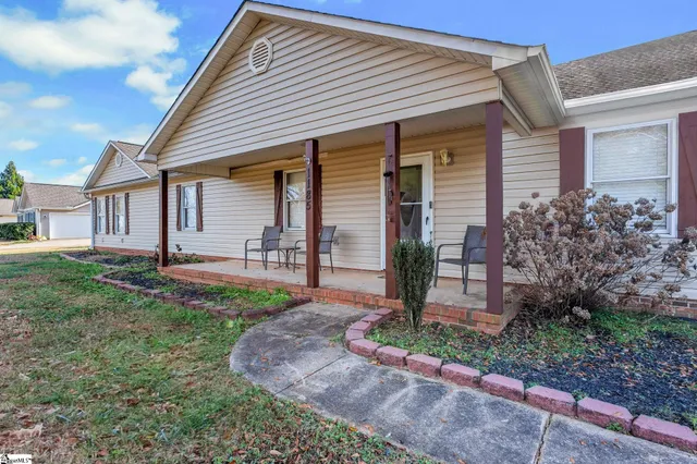 $324,000 | 1185 Holly Springs Road, Lyman, SC 29365