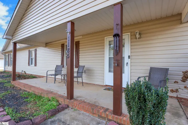 $324,000 | 1185 Holly Springs Road, Lyman, SC 29365