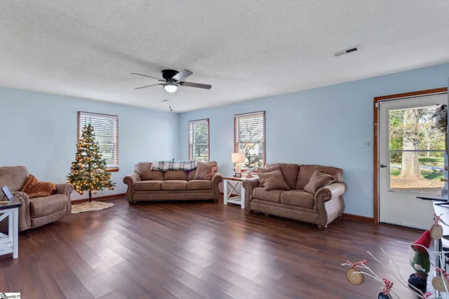 $324,000 | 1185 Holly Springs Road, Lyman, SC 29365