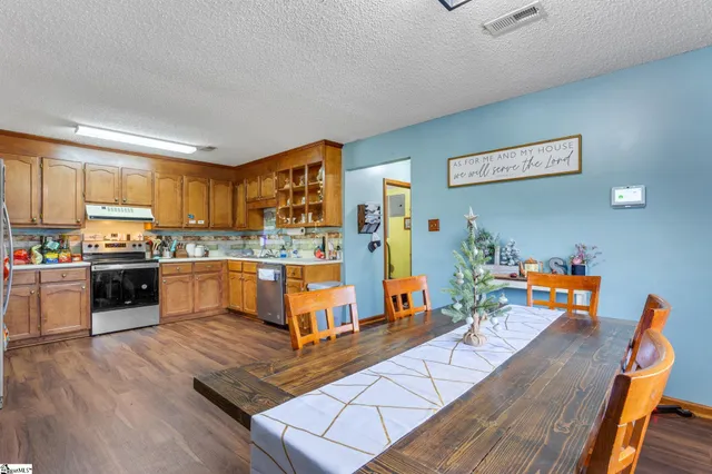 $324,000 | 1185 Holly Springs Road, Lyman, SC 29365