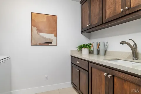 $1,849,000 | 11 Zandra Place, Novato, CA 94945