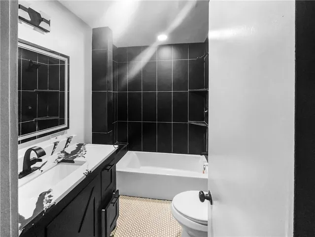 $271,000 | 612 North Logan Street, Olathe, KS 66061