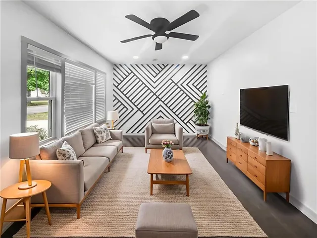 $271,000 | 612 North Logan Street, Olathe, KS 66061