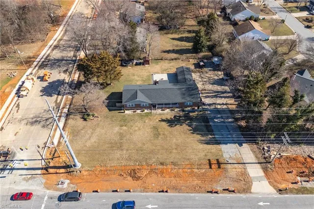 $925,000 | 2116 Penny Road, High Point, NC 27265