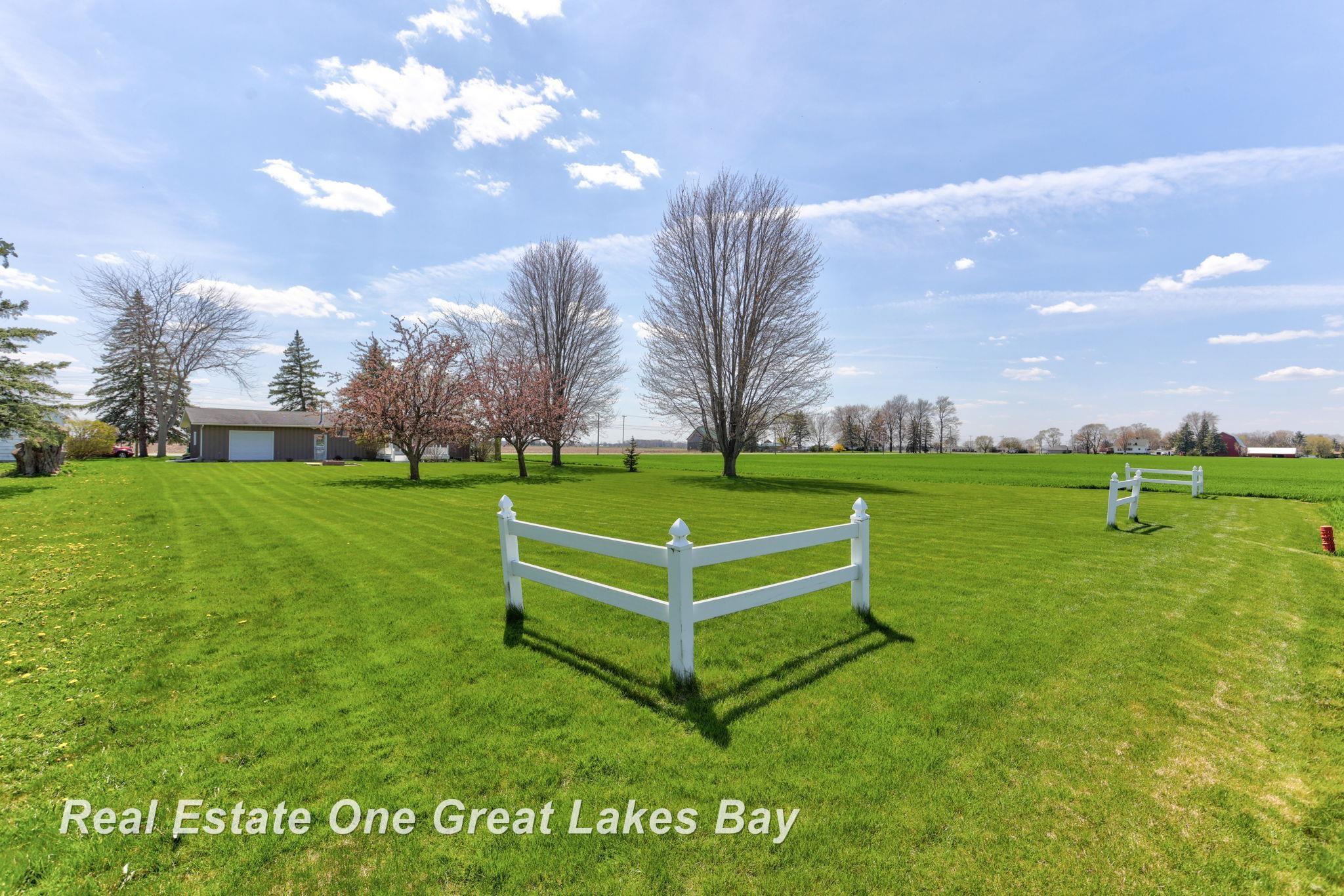 205 Midland Road Auburn, MI 48611 - Photo 33 of 43 Gallery Image 33