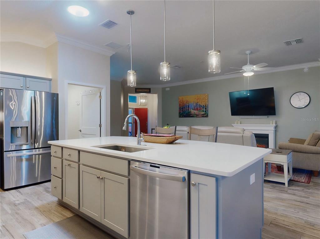 904 Maynard Path The Villages, FL 32163 - Photo 17 of 43