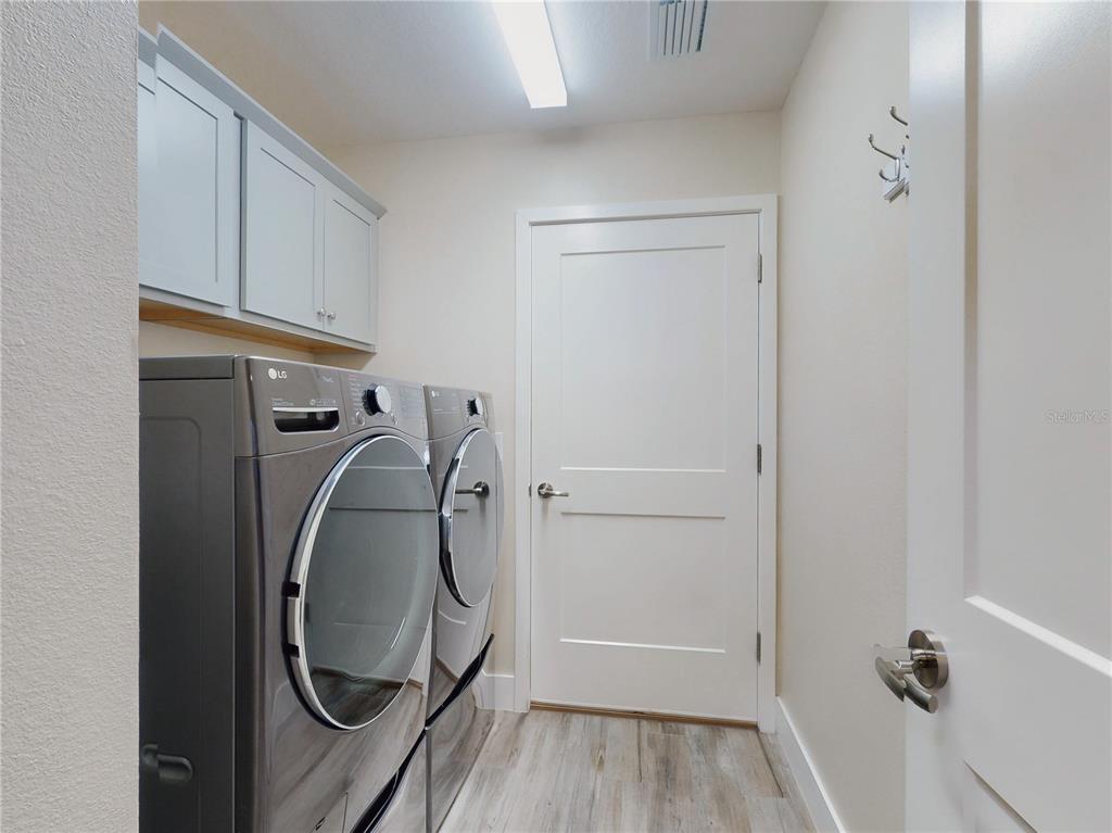 904 Maynard Path The Villages, FL 32163 - Photo 23 of 43