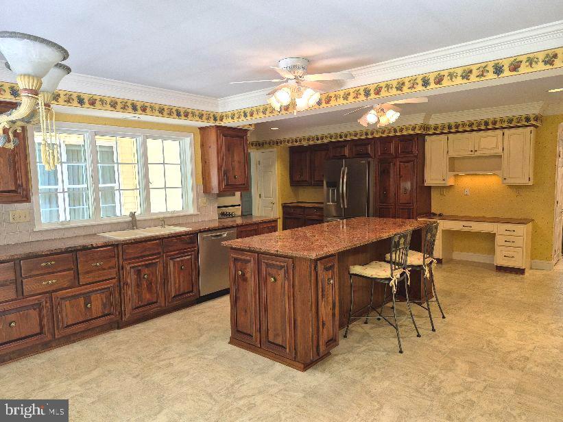 3896 5 Friars Road Salisbury, MD 21804 - Photo 14 of 60 Dream Kitchen - Granite Center Island