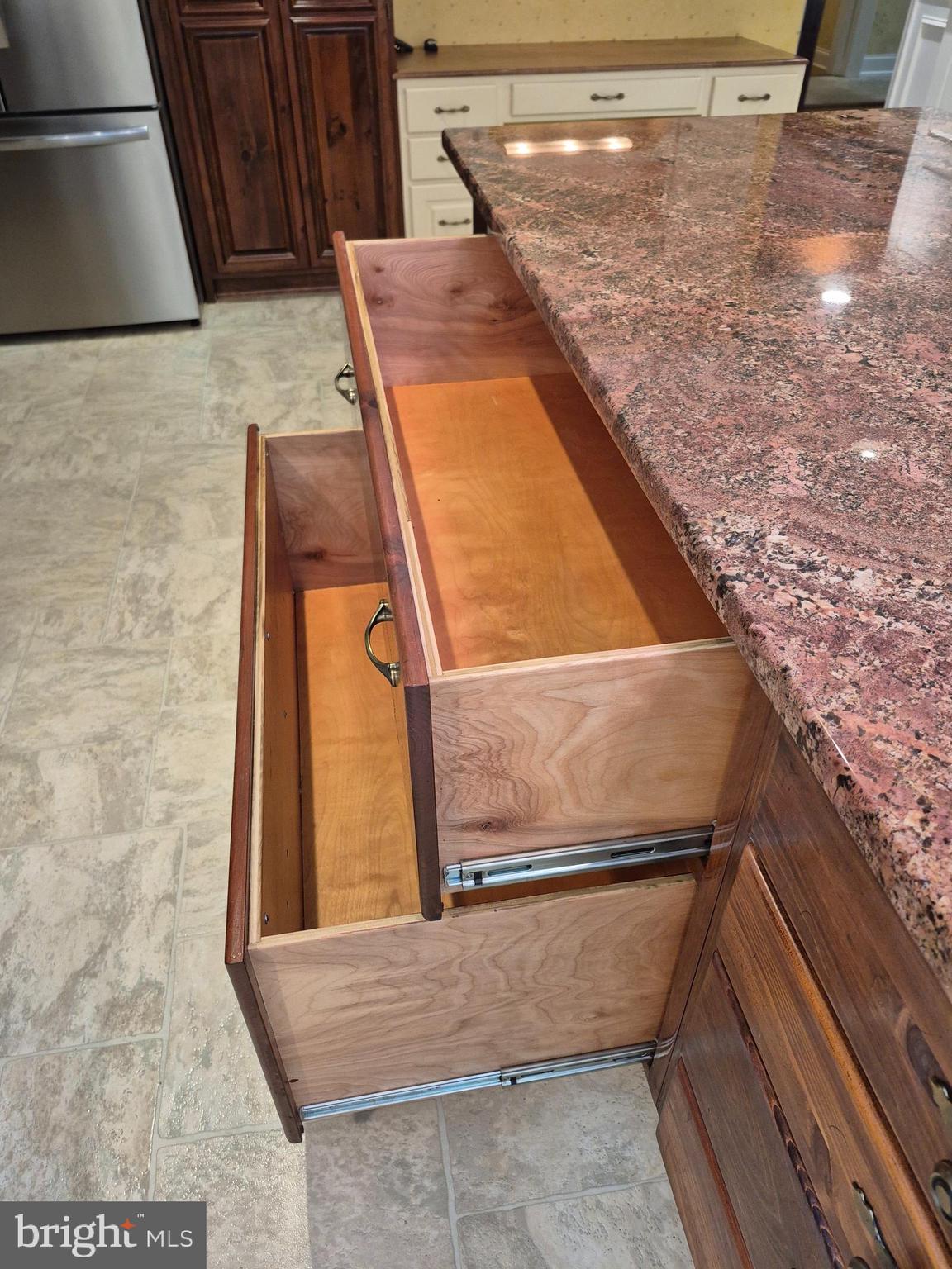 3896 5 Friars Road Salisbury, MD 21804 - Photo 24 of 60 Pots & Pans storage