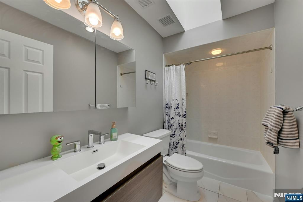 714 Holly Court, Unit 714 Norwood, NJ 07648 - Photo 33 of 44