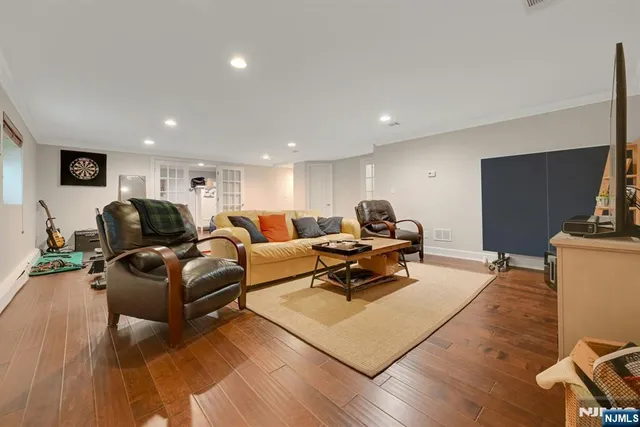 $8,000 | 714 Holly Court, Unit 714, Norwood, NJ 07648