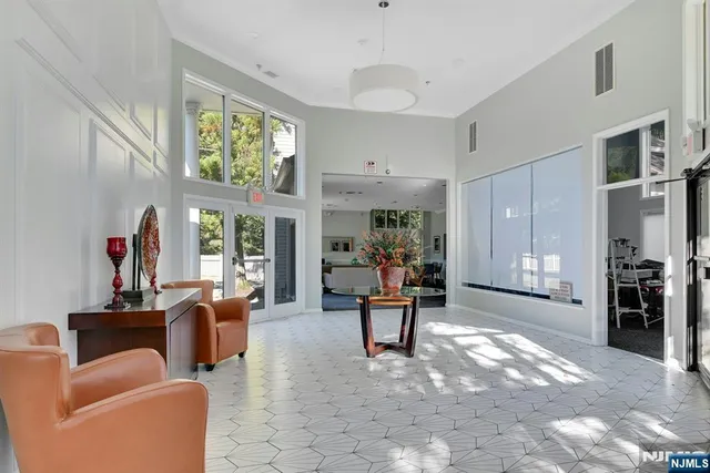 $8,000 | 714 Holly Court, Unit 714, Norwood, NJ 07648