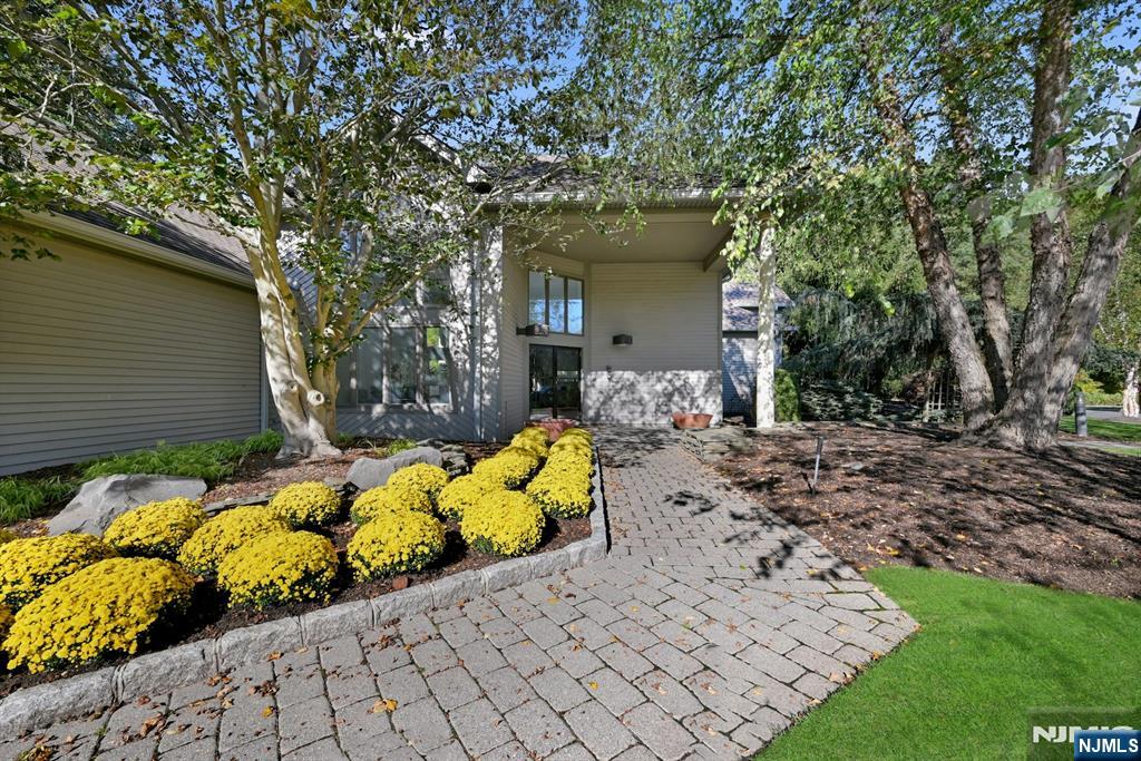 714 Holly Court, Unit 714 Norwood, NJ 07648 - Photo 43 of 44