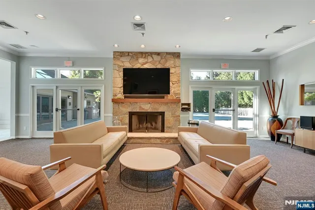 $8,000 | 714 Holly Court, Unit 714, Norwood, NJ 07648