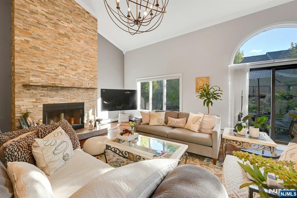 714 Holly Court, Unit 714 Norwood, NJ 07648 - Photo 7 of 44