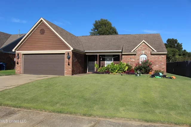 $239,000 | 6266 Oak Circle West, Unit W, Olive Branch, MS 38654