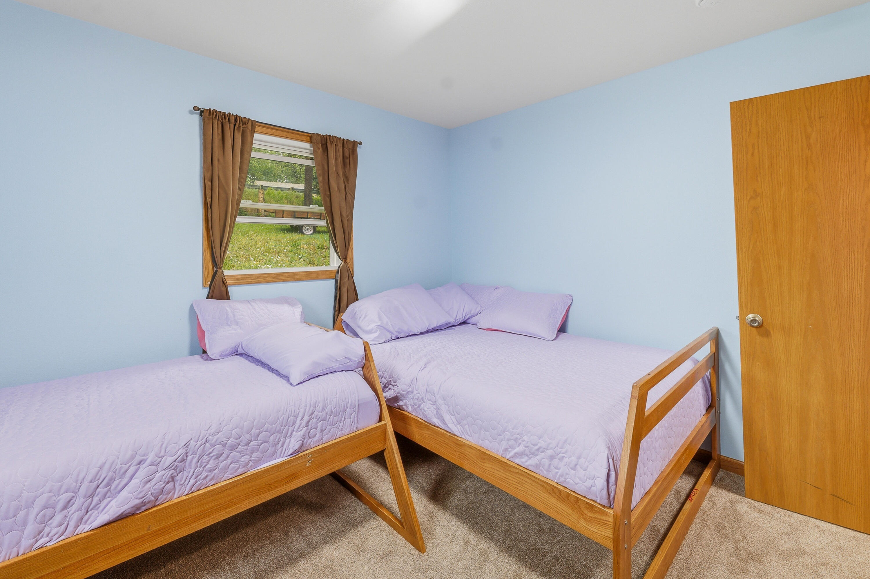 118 Highland Avenue Iron Ridge, WI 53035 - Photo 10 of 21 Great Size!