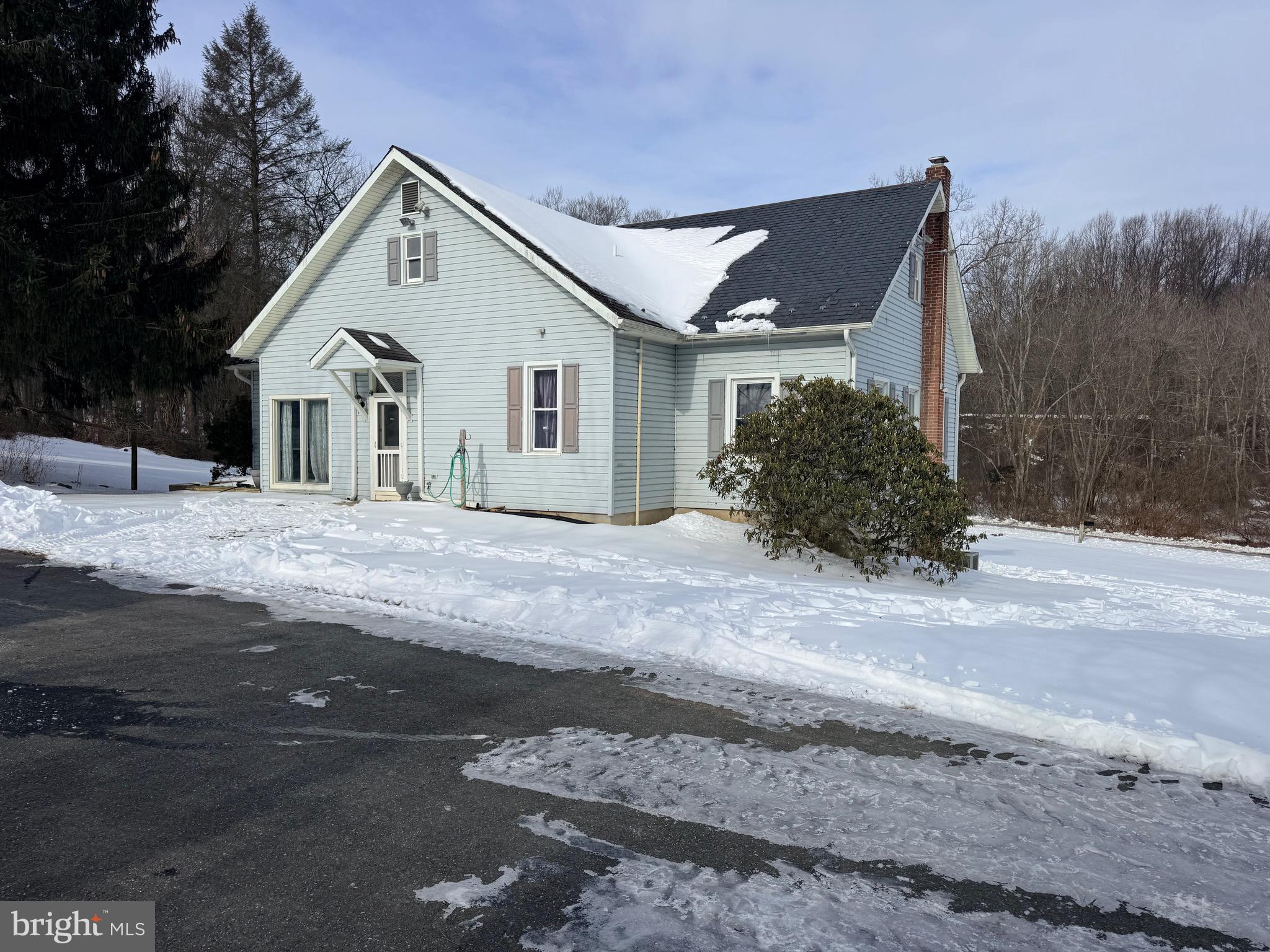 18 Booker Road Delta, PA 17314 - Photo 2 of 39 Main entry with parking