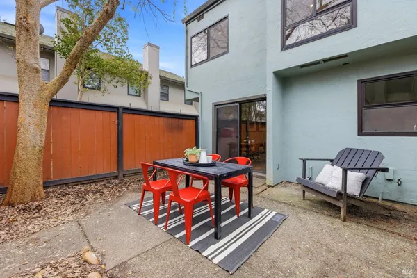 $575,000 | 3552 Shelter Creek Drive, Napa, CA 94558