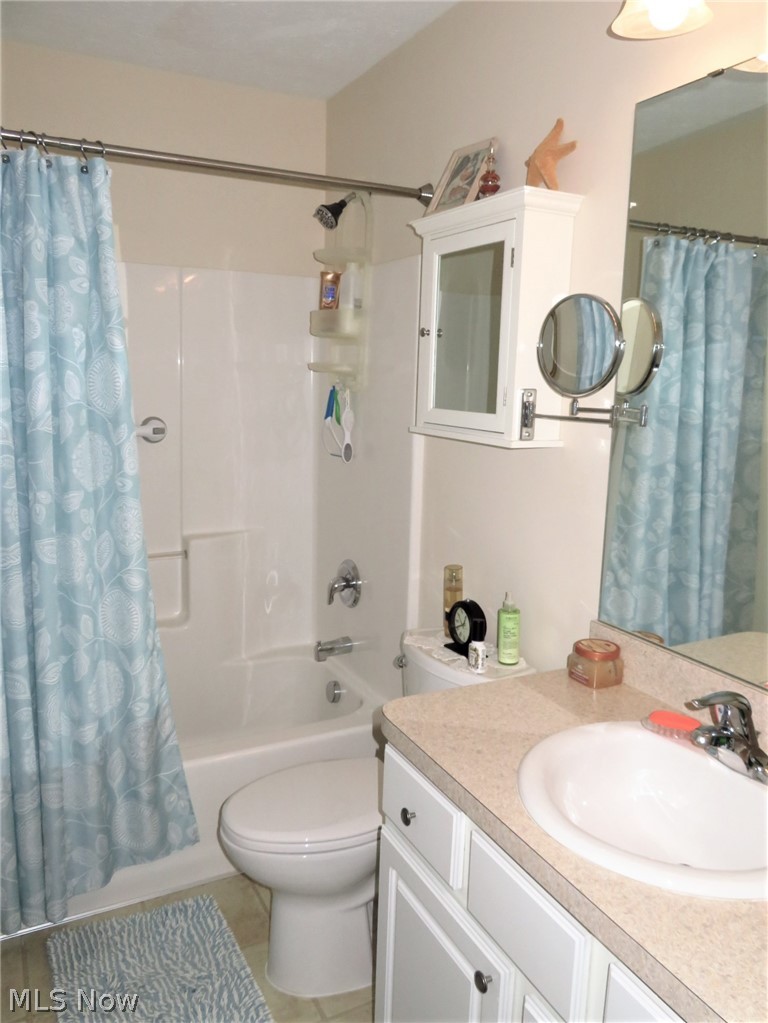 8402 Murray Ridge Road Elyria, OH 44035 - Photo 11 of 18 Gallery Image 11