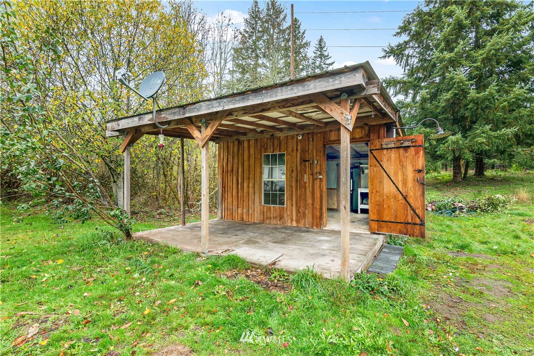 12901 Koeppen Road Southeast Rainier, WA 98576 - Photo 11 of 40 Gallery Image 11