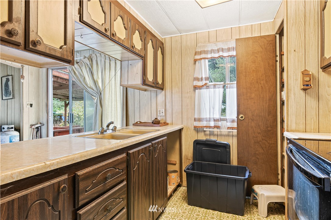 12901 Koeppen Road Southeast Rainier, WA 98576 - Photo 20 of 40 Gallery Image 20