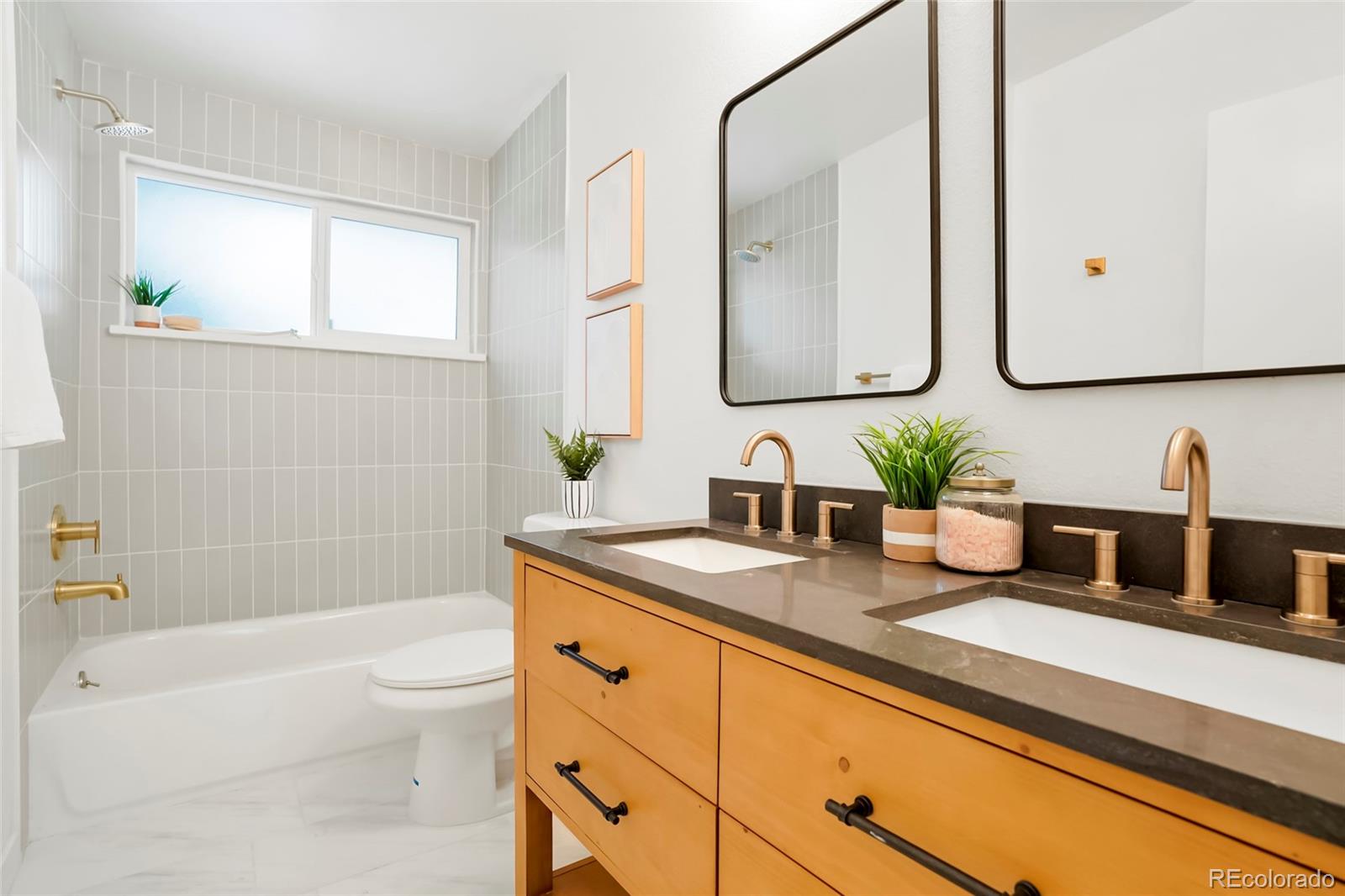 6087 South Elizabeth Way Centennial, CO 80121 - Photo 12 of 36