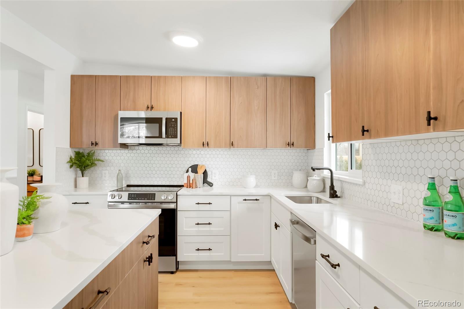 6087 South Elizabeth Way Centennial, CO 80121 - Photo 5 of 36