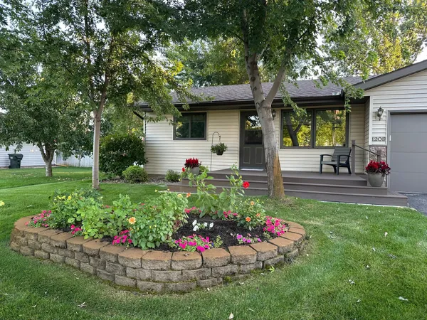 $279,900 | 1208 Bridgeport Lane Northwest, Alexandria, MN 56308