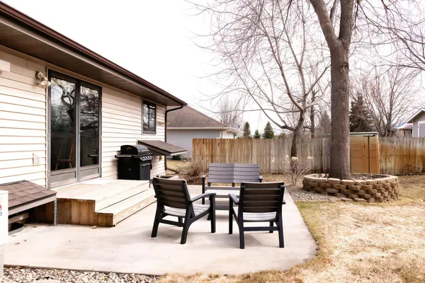 $279,900 | 1208 Bridgeport Lane Northwest, Alexandria, MN 56308