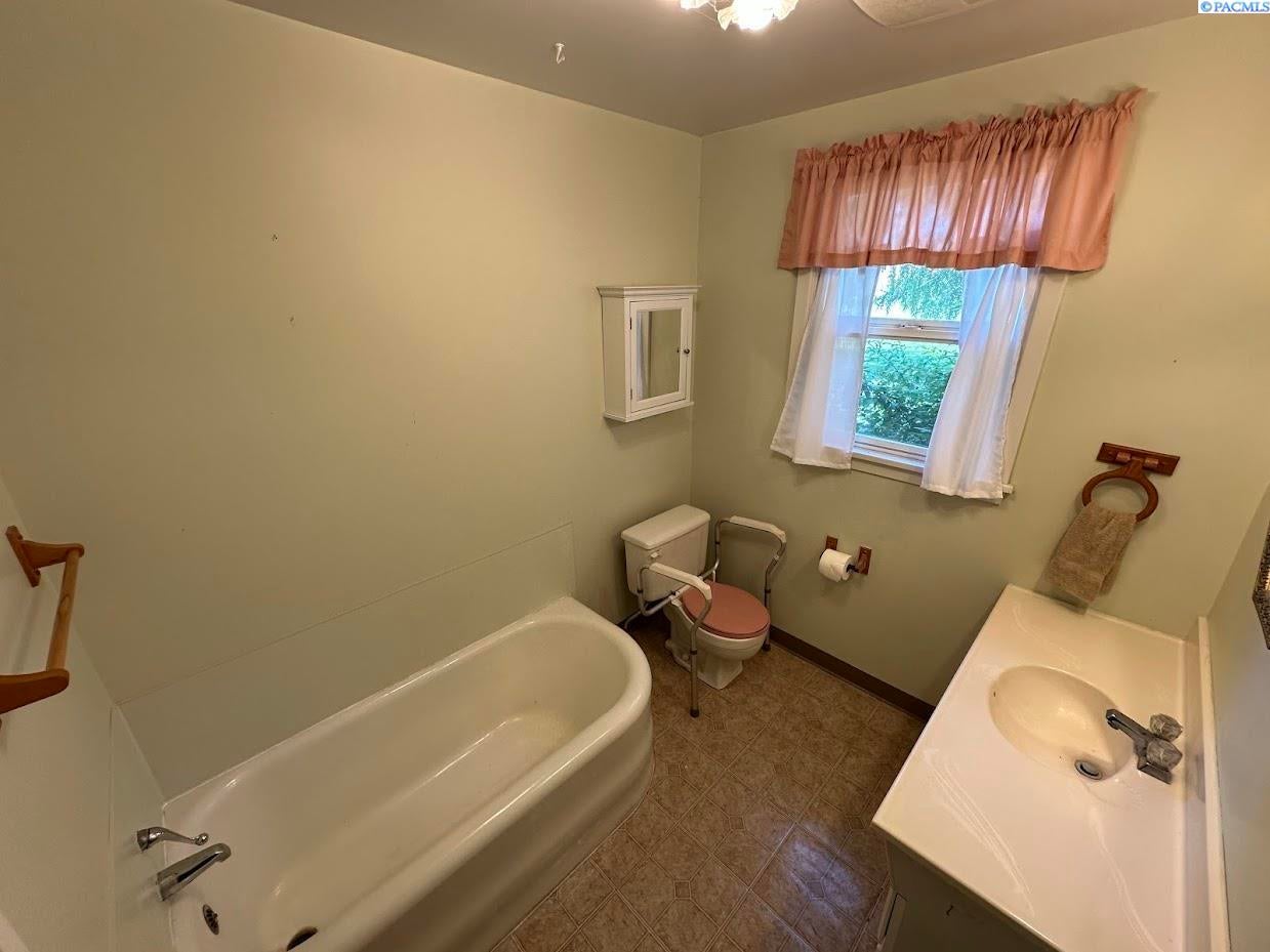 1732 Klaveano Road Colfax, WA 99111 - Photo 15 of 39 Gallery Image 15