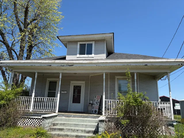 $100,000 | 312 Johnson Street, Aurora, IN 47001