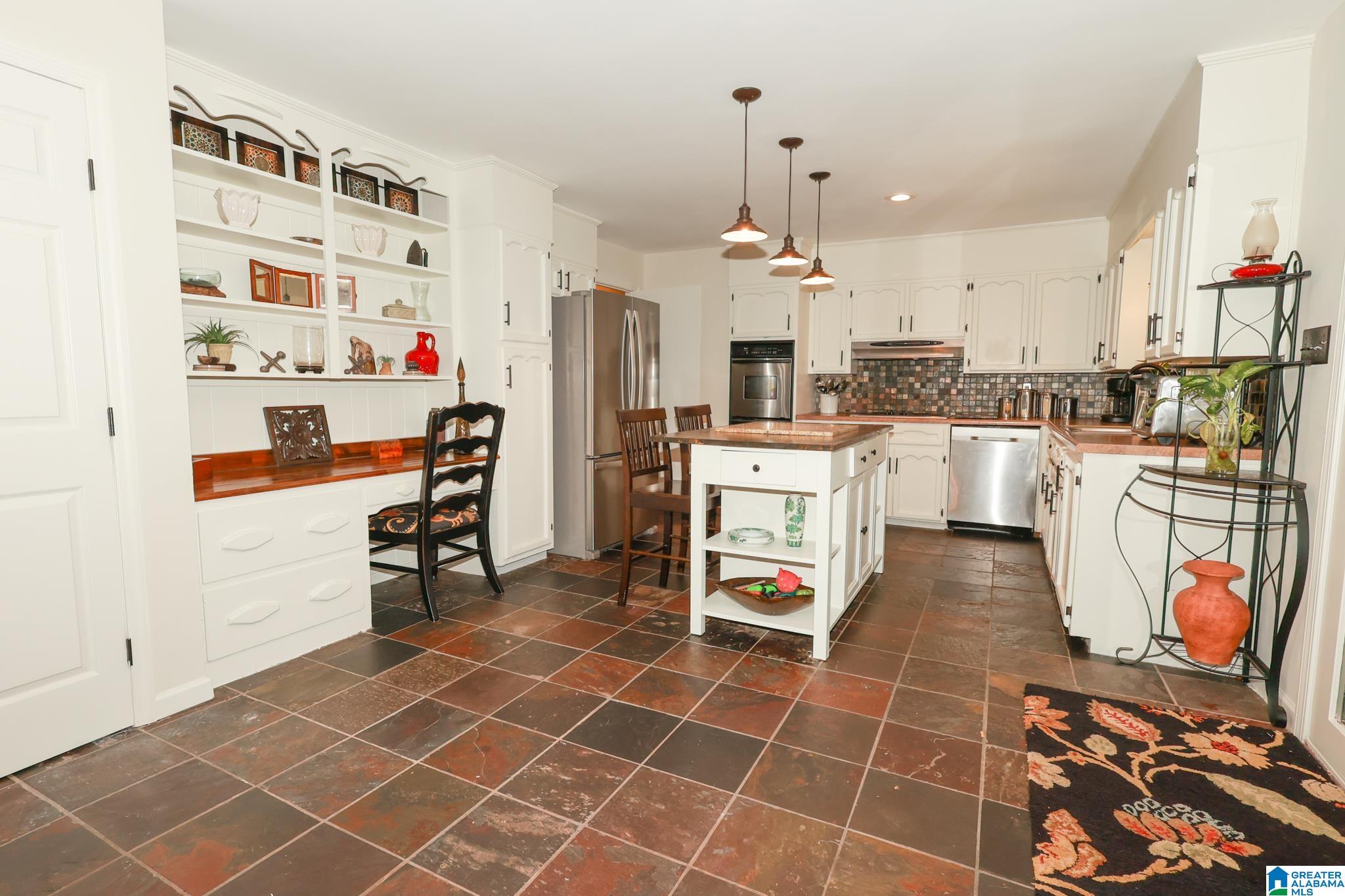 1624 Moss Rock Road Birmingham, AL 35226 - Photo 10 of 31