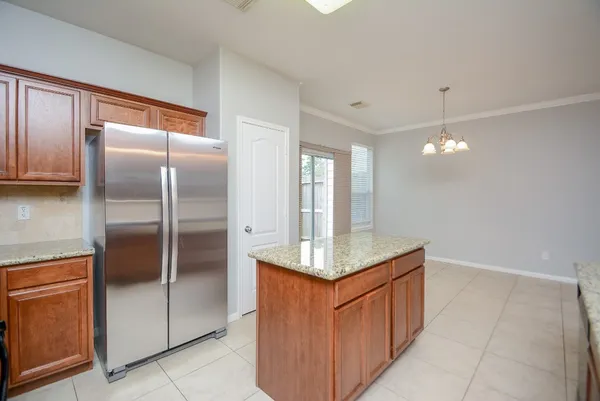 $1,995 | 16102 Limestone Lake Drive, Tomball, TX 77377