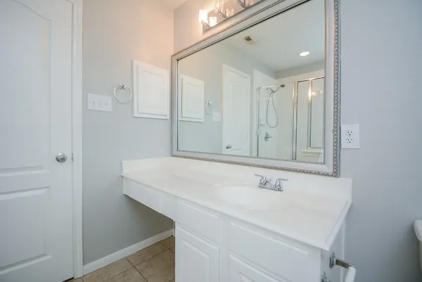 $1,995 | 16102 Limestone Lake Drive, Tomball, TX 77377