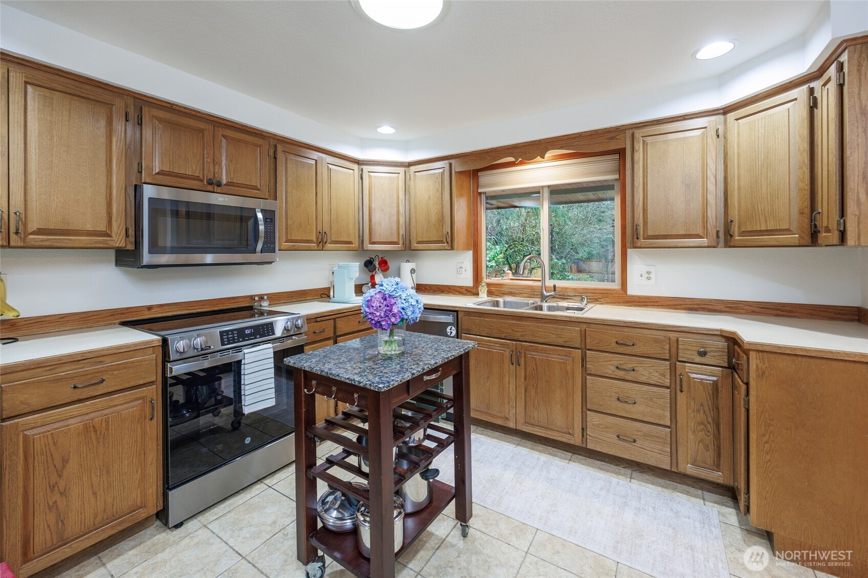 2903 168th Street Southeast Bothell, WA 98012 - Photo 14 of 40