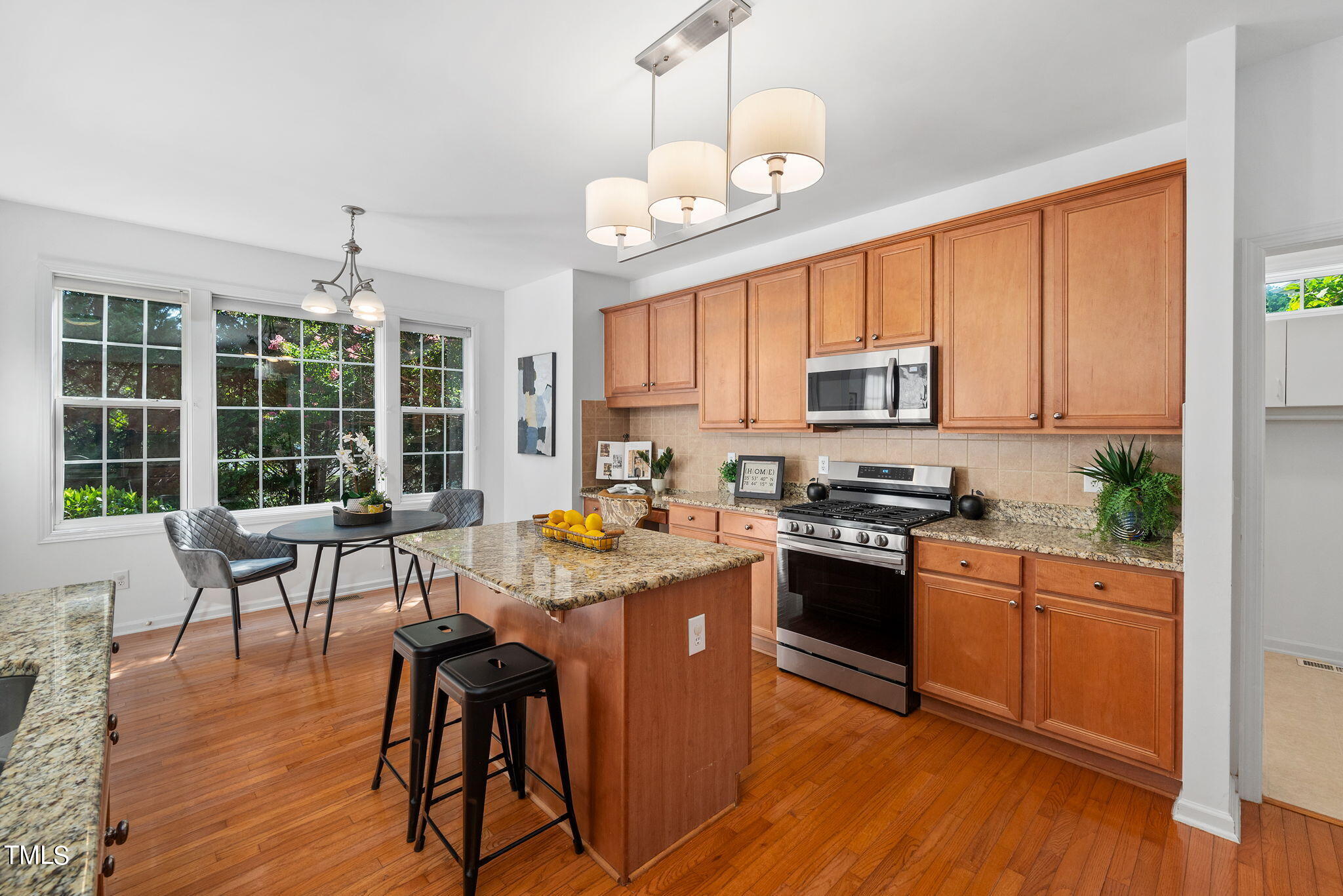 8405 Dunnington Circle Raleigh, NC 27613 - Photo 16 of 50 37-web-or-mls-8405-dunnington-cir