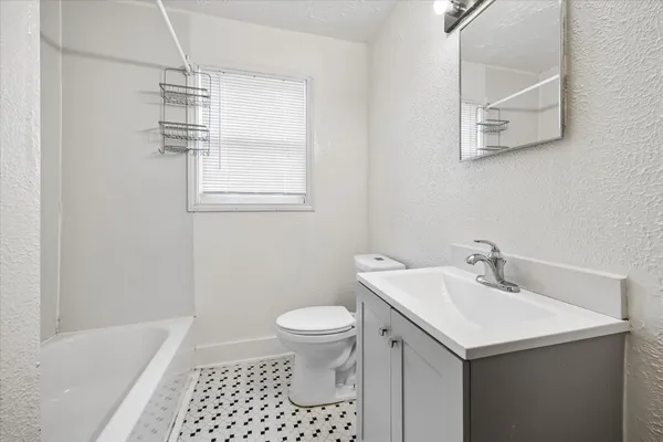 $1,750 | 2308 McClendon Street, Unit 1, Houston, TX 77030