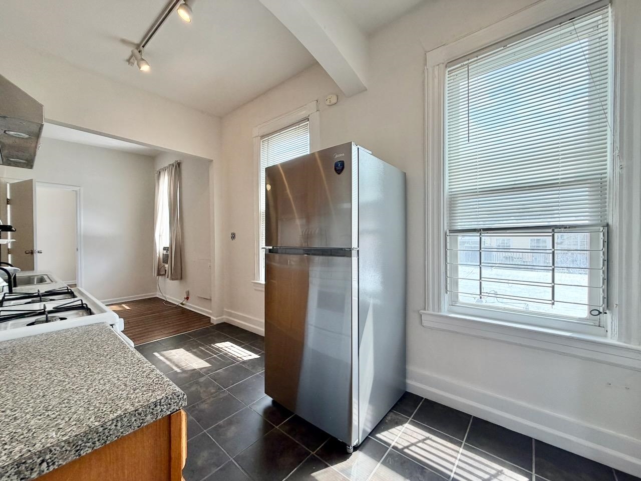 514 Monastery Place, Unit 3R Union City, NJ 07087 - Photo 7 of 21